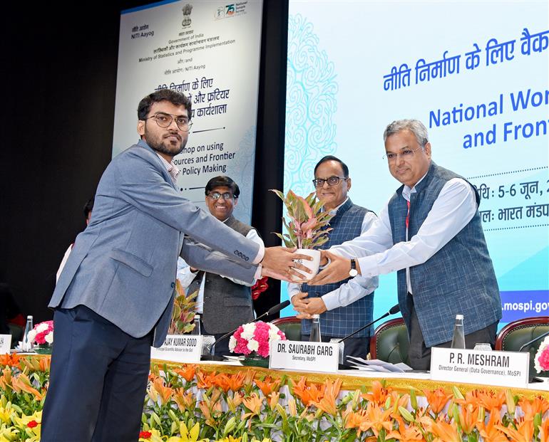 The Secretary, Ministry of Statistics and Programme Implementation (MoSPI), Dr. Saurabh Garg attends the Valedictory session of the National Workshop on Using Alternate Data Sources and Frontier Technologies for Policy Making at Bharat Mandapam, in New Delhi on June 06, 2025.