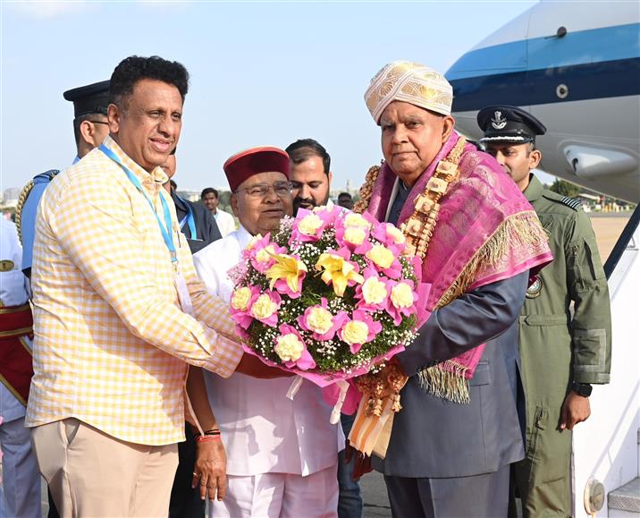The Vice President of India, Shri Jagdeep Dhankhar being welcomed by Shri Thaawarchand Gehlot, Governor of Karnataka, Dr M. C. Sudhakar, Minister for Higher Education, Govt. of Karnataka, and other dignitaries on his arrival, in Bengaluru, Karnataka on June 07, 2025.