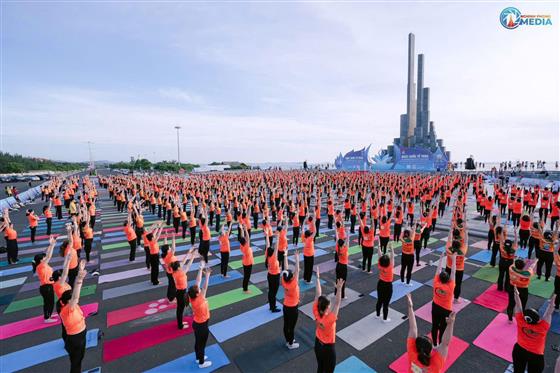 Yoga unites us; Thousands gathered at Nghinh Phong Tower to celebrate the spirit of Yoga, organized by the Consulate General of India & Phu Yen Province, the event was a true reflection of global harmony on June 10, 2025.:AYUSH
