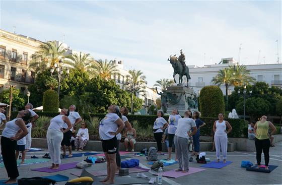 A pleasant evening towards shared well-being and harmony, echoing the theme Yoga for One Earth, One Health to marking the International Day of Yoga 2025 journey continued in Jerez, Spain with an energizing session in collaboration with Centro Yoga, Jerez at Plaza del Arenal on 15th June 2025.:AYUSH