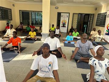 In the run-up to the 11th International Day of Yoga 2025, EoI, N’Djamena (Embassy of India N’Djamena, Republic of Chad) held another Yoga session under the theme, “Yoga for One Earth, One Health.” A large number of Chadian Yoga lovers & Embassy officials participated on June 14, 2025.:AYUSH
