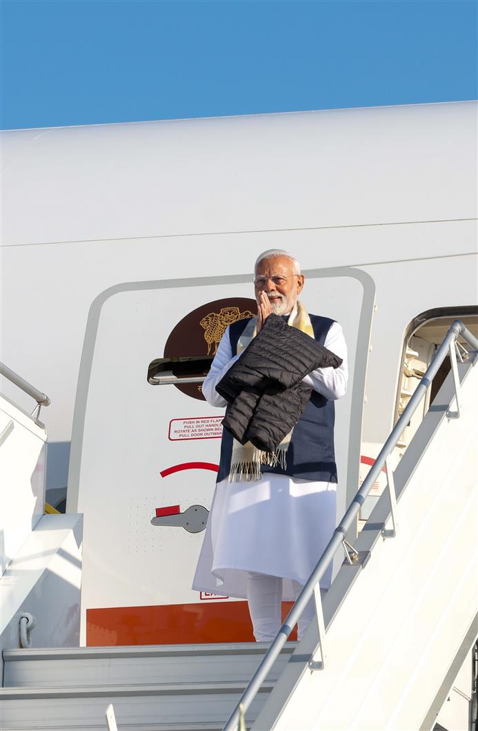 PM arrives at Calgary Airport, in Canada on June 16, 2025.:Prime Minister's Office PM arrives at Calgary Airport, in Canada on June 16, 2025.:Prime Minister