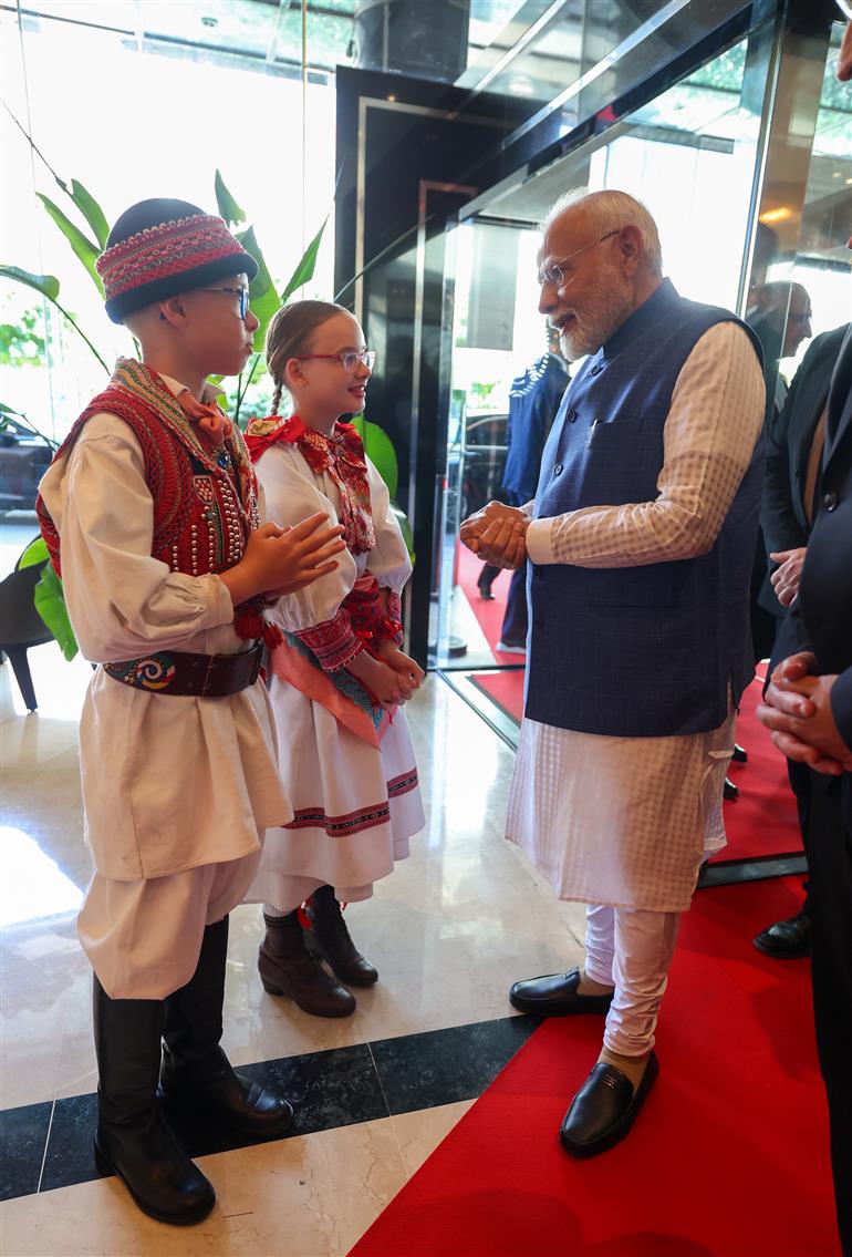PM receives warm welcome by the Indian community, in Croatia on June 18, 2025.:Prime Minister's Office PM receives warm welcome by the Indian community, in Croatia on June 18, 2025.:Prime Minister