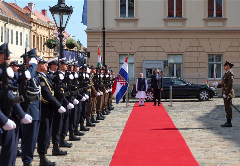 PM receives a ceremonial reception on his arrival at St. Mark’s Square in Zagreb, Croatia on June 18, 2025.:Prime Minister's Office PM receives a ceremonial reception on his arrival at St. Mark’s Square in Zagreb, Croatia on June 18, 2025.:Prime Minister