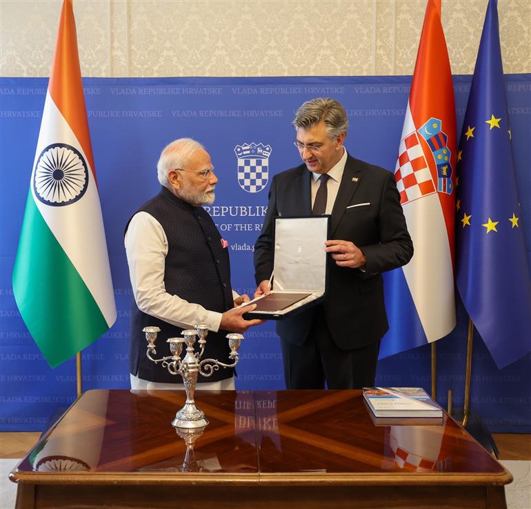 PM exchanges gifts with the Prime Minister of the Republic of Croatia, Mr. Andrej Plenkovic and signs a book at Banski Dvori in Zagreb, Croatia on June 18, 2025.:Prime Minister's Office PM exchanges gifts with the Prime Minister of the Republic of Croatia, Mr. Andrej Plenkovic and signs a book at Banski Dvori in Zagreb, Croatia on June 18, 2025.:Prime Minister