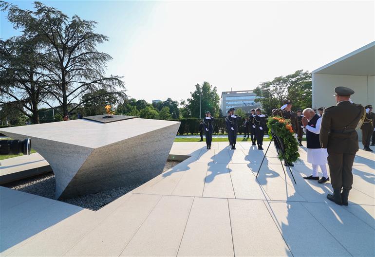 PM lays a wreath at the Monument of the Homeland at Zagreb, in Croatia on June 18, 2025.:Prime Minister's Office PM lays a wreath at the Monument of the Homeland at Zagreb, in Croatia on June 18, 2025.:Prime Minister