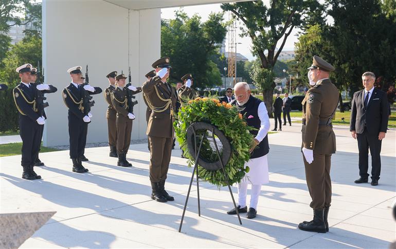 PM lays a wreath at the Monument of the Homeland at Zagreb, in Croatia on June 18, 2025.:Prime Minister's Office PM lays a wreath at the Monument of the Homeland at Zagreb, in Croatia on June 18, 2025.:Prime Minister