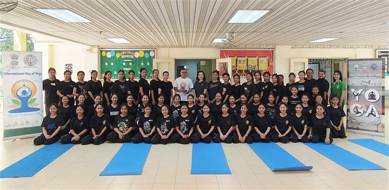 The Swami Vivekananda Cultural Centre, Embassy of India, Bangkok, organized a ‘Yoga Session’ as a precursor event of “International Day of Yoga-2025” at the College of Dramatic Arts, Bunditpatanasilpa Institute, Thailand on June 18, 2025, reflecting the spirit of Yoga For One Earth One Health, in the run up to IDY2025. The yoga session was conducted by the Thai Yoga Teacher Mr. Jimmy.:AYUSH