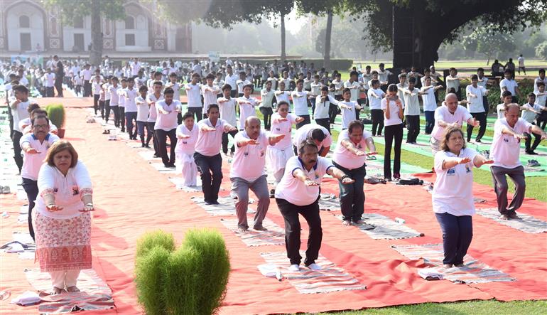 The Minister of State for Road Transport and Highways and Corporate Affairs, Shri Harsh Malhotra participated in the Celebration of the 11th International Day of Yoga (IDY) 2025 at Humayun Tomb, in New Delhi on June 21, 2025.:Ministry of Road Transport & Highways