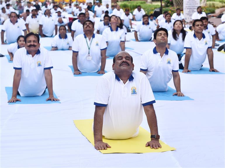 The Speaker of Lok Sabha, Shri Om Birla participated in the 11th International Day of Yoga celebrations at Parliament House Complex, in New Delhi on June 21, 2025.:Ministry of Parliamentary Affairs