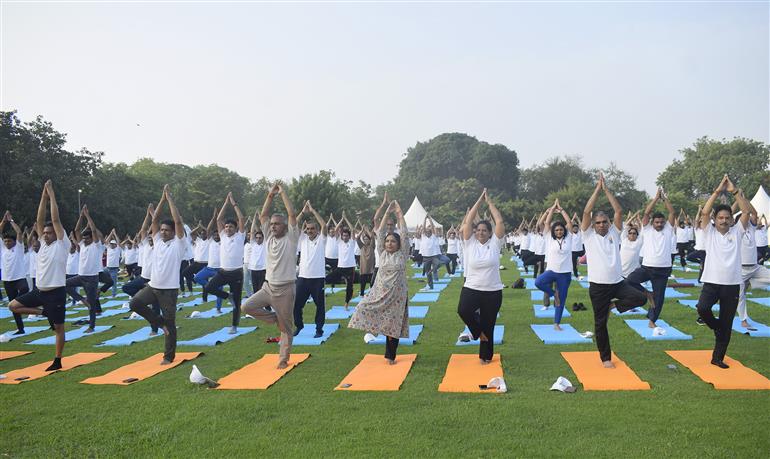 The Secretary, Department of Consumer Affairs, Ms. Nidhi Khare, the Secretary, Department of Food and Public Distribution, Shri Sanjeev Chopra and the Secretary, Ministry of New and Renewable Energy (MNRE), Shri Santosh Kumar Sarangi participated in the 11th International Day of Yoga celebrations at Sunder Nursery, in New Delhi on June 21, 2025.:AYUSH