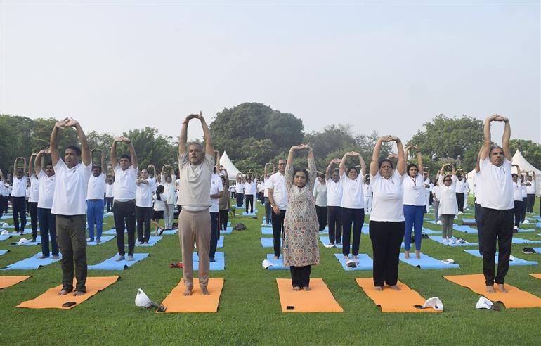 The Secretary, Department of Consumer Affairs, Ms. Nidhi Khare, the Secretary, Department of Food and Public Distribution, Shri Sanjeev Chopra and the Secretary, Ministry of New and Renewable Energy (MNRE), Shri Santosh Kumar Sarangi participated in the 11th International Day of Yoga celebrations at Sunder Nursery, in New Delhi on June 21, 2025.:AYUSH