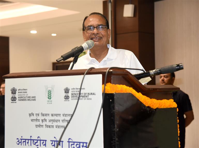 The Union Minister of Agriculture and Farmers Welfare and Rural Development, Shri Shivraj Singh Chouhan addresses the celebration of the 11th International Day of Yoga (IDY) 2025 at Kisan Mela Ground, IARI, in New Delhi on June 21, 2025.:Ministry of Agriculture &
Farmers Welfare