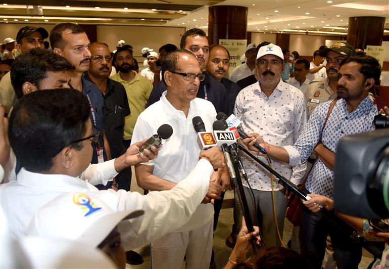 The Union Minister of Agriculture and Farmers Welfare and Rural Development, Shri Shivraj Singh Chouhan interacting with media at the celebration of the 11th International Day of Yoga (IDY) 2025 at Kisan Mela Ground, IARI, in New Delhi on June 21, 2025.:Ministry of Agriculture &
Farmers Welfare