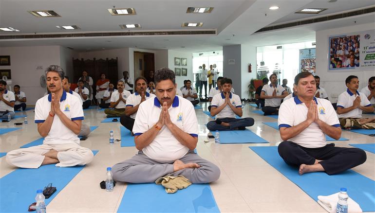 The Secretary, Ministry of Information & Broadcasting, Shri Sanjay Jaju participated in the 11th International Day of Yoga celebrations at National Media Centre, in New Delhi on June 21, 2025.:Ministry of Information & Broadcasting