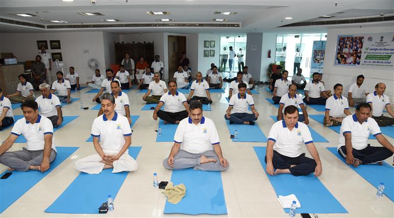 The Secretary, Ministry of Information & Broadcasting, Shri Sanjay Jaju participated in the 11th International Day of Yoga celebrations at National Media Centre, in New Delhi on June 21, 2025.:Ministry of Information & Broadcasting