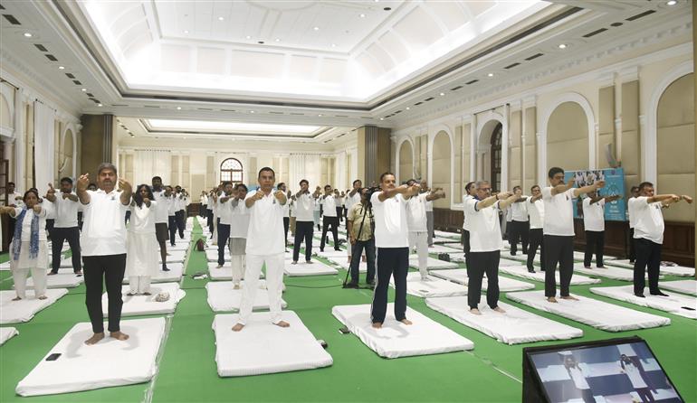 The Secretary, Department of Higher Education Dr. Vineet Joshi participated in the 11th International Day of Yoga celebrations, in New Delhi on June 21, 2025.:Ministry of Education