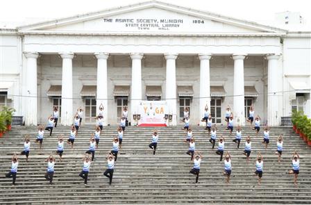 Indian Coast Guard Celebrates 11th International Day of Yoga with ‘Yoga Sangam’ Across 60 plus Locations on June 21, 2025.:Ministry of Defence