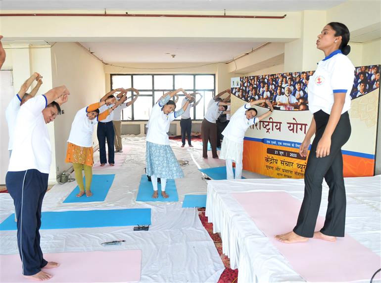 Glimpses of 11th International Yoga Day celebrations organised by Ministry of Information and Broadcasting at Soochna Bhawan, in New Delhi on June 21, 2025.

:Ministry of Information & Broadcasting