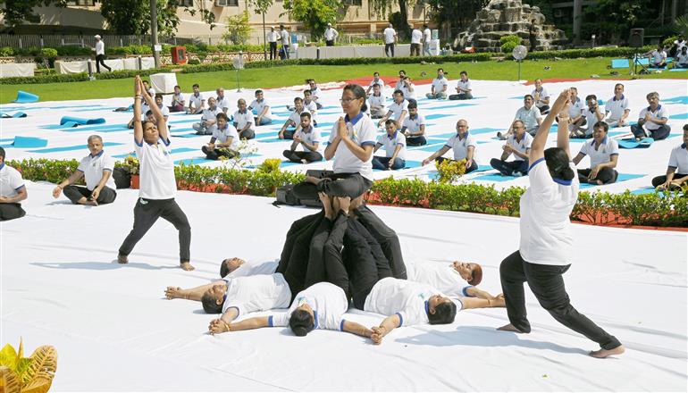Glimpses of 11th International Yoga Day celebrations organised by UPSC at UPSC headquarter, in New Delhi on June 21, 2025. The Chairman, UPSC, Dr. Ajay Kumar is also presents.:UPSC