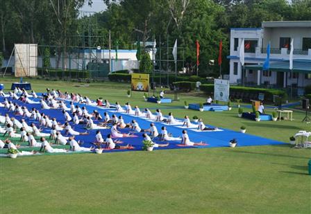 Glimpses of 11th International Yoga Day celebrations in Air Force Station Palam on June 21, 2025.:Ministry of Defence
