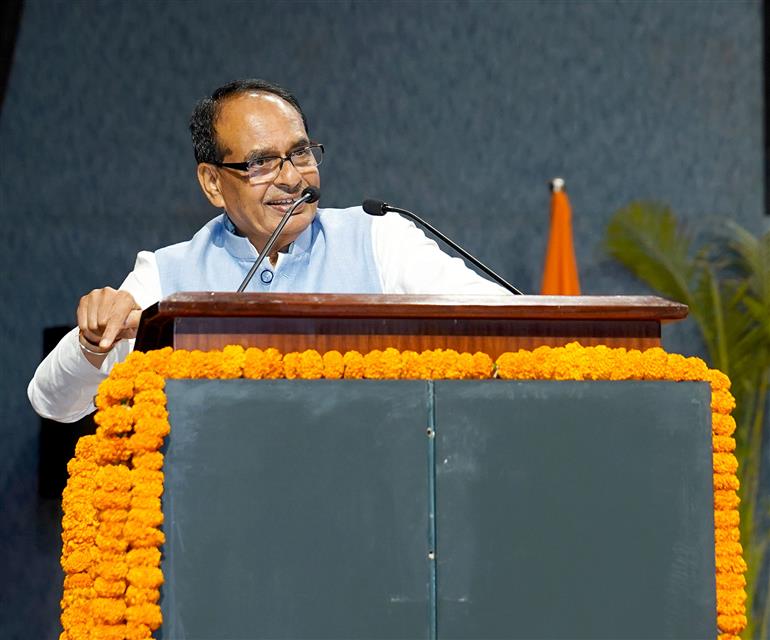 केंद्रीय कृषि एवं किसान कल्याण तथा ग्रामीण विकास मंत्री श्री शिवराज सिंह चौहान 24 जून 2025 को नई दिल्ली में आयोजित ‘विकसित कृषि संकल्प अभियान’ के अवसर पर संबोधित करते हुए।