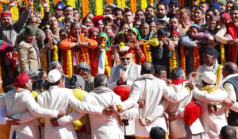 
PM performs darshan, pooja and viewing of Himalaya at the winter seat of Maa Ganga in Mukhwa, Uttarakhand on March 06, 2025.

