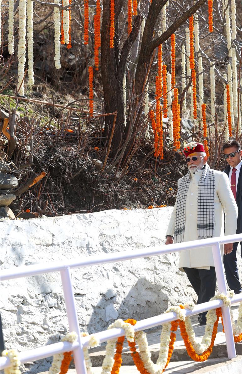 
PM performs darshan, pooja and viewing of Himalaya at the winter seat of Maa Ganga in Mukhwa, Uttarakhand on March 06, 2025.

