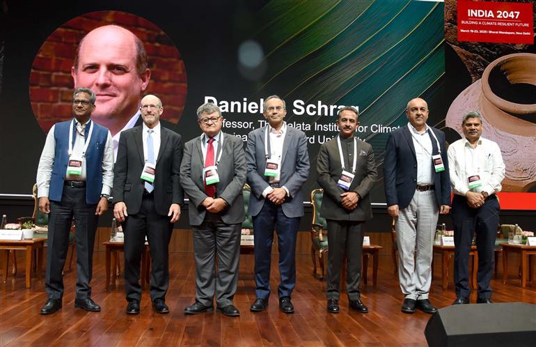 The Union Minister of State for Environment, Forest and Climate Change and External Affairs, Shri Kirtivardhan Singh, the Vice Chairman, NITI Aayog, Shri Suman Bery and other dignitaries attend the Inaugural Session of the conference titled ‘India 2047: Building a Climate-Resilient Future’, being organised by the Ministry in collaboration with the Harvard University USA at Bharat Mandapam, in New Delhi on March 19, 2025.