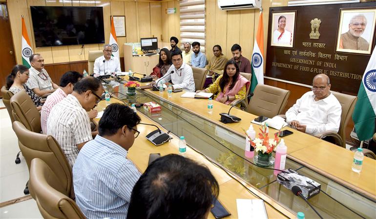 The Secretary, Department of Food and Public Distribution, Shri Sanjeev Chopra briefing media on ‘Procurement of Wheat, Price of Essential Commodities and other key subject’ at Krishi Bhawan, in New Delhi on May 01, 2025.