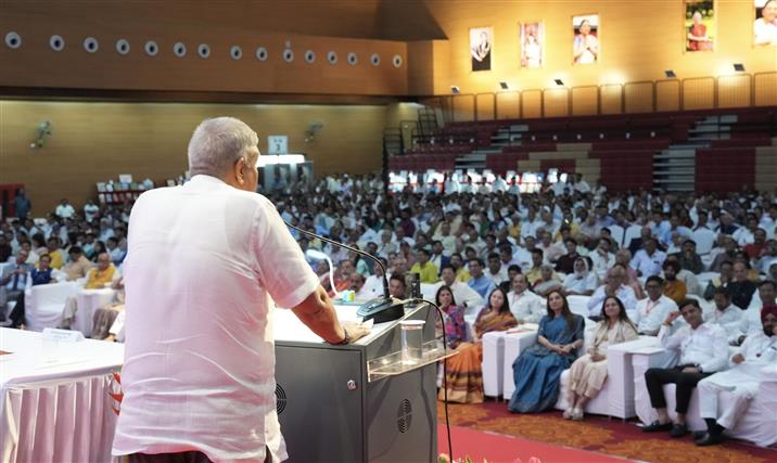 The Vice President of India, Shri Jagdeep Dhankhar addressing the gathering at the book launch “Chunautiyan Mujhe Pasand Hain”, authored by the Governor of Uttar Pradesh, Smt. Anandiben Patel at Dr. A.P.J. Abdul Kalam Technical University in Lucknow, Uttar Pradesh on May 1, 2025.