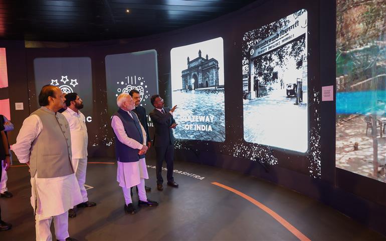 PM took a walkthrough of exhibition showcased at the inauguration of the World Audio Visual and Entertainment Summit 2025 in Mumbai, Maharashtra on May 01, 2025.:Prime Minister