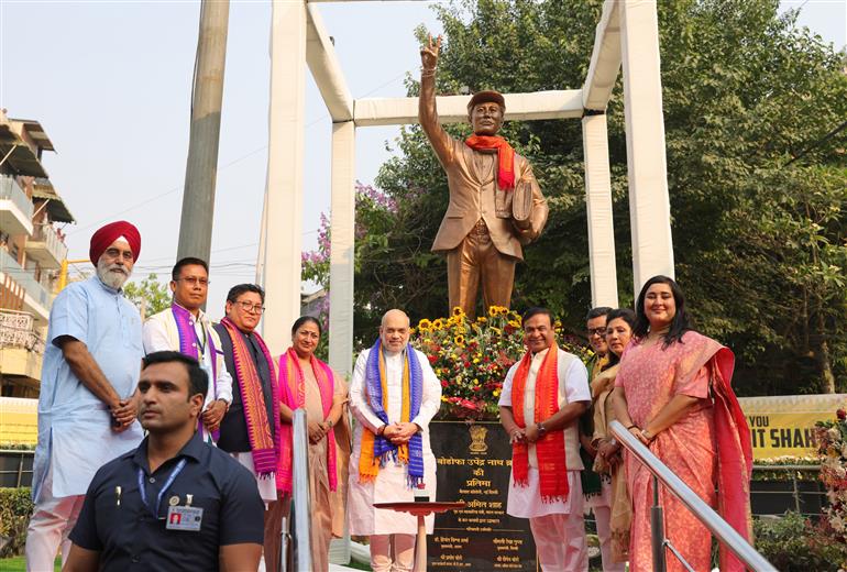 The Union Minister for Home Affairs and Cooperation, Shri Amit Shah unveiled the statue and naming of Road and Rotary as a tribute to Bodofa Upendranath Brahma, in New Delhi on May 01, 2025. 