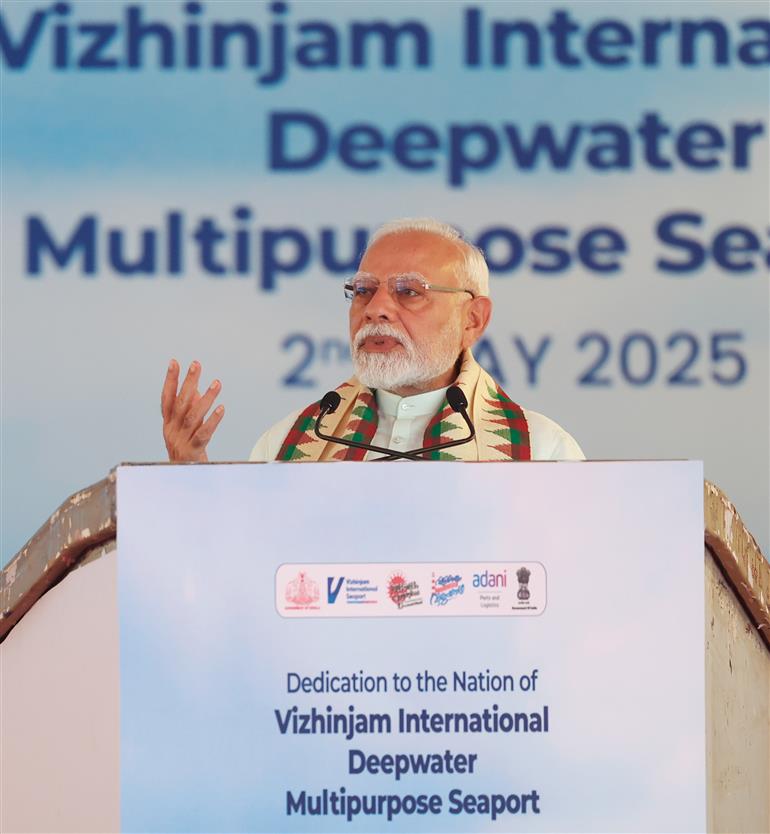 PM addressing at the inauguration of Vizhinjam International Seaport in Thiruvananthapuram, Kerala on May 02, 2025.