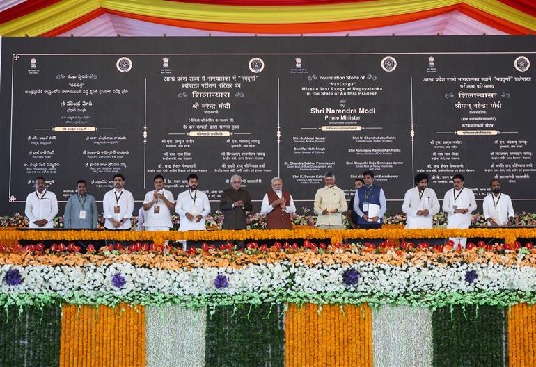 PM lays foundation stone, inaugurates and dedicates to the nation multiple development projects at Amaravati, in Andhra Pradesh on May 02, 2025.