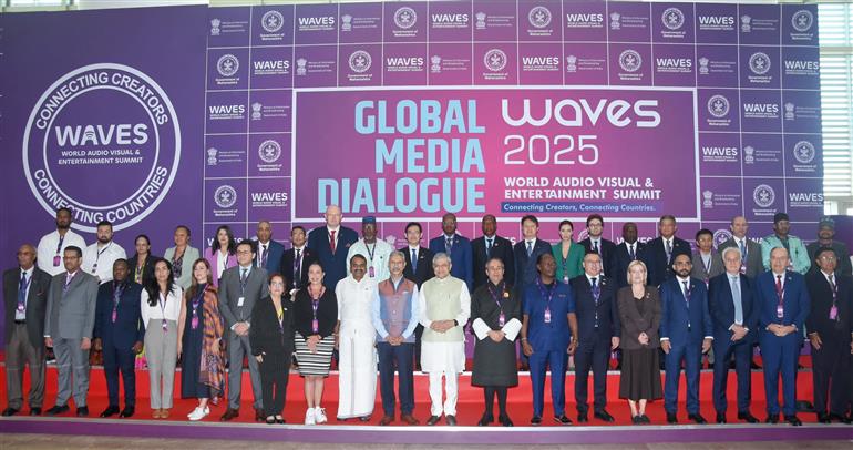 Dr. S. Jaishankar & Mr. Ashwini Vaishnaw at WAVES, in Mumbai, Maharashtra on May 02, 2025.:Ministry of Information & Broadcasting