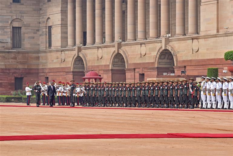 The President of the Republic of Angola, Mr. Joao Manuel Goncalves Lourenco accorded ceremonial reception at Rashtrapati Bhavan, in New Delhi on May 03, 2025.