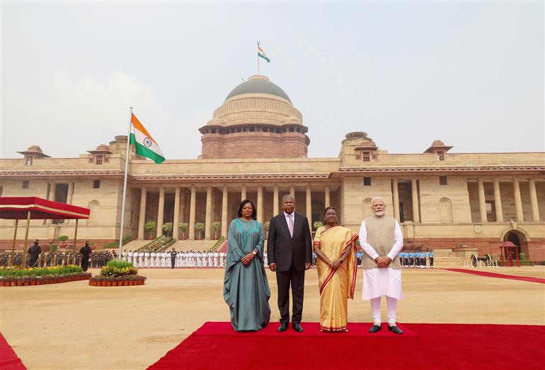 PM attends the Ceremonial Reception of the President of the Republic of Angola, Mr. Joao Manuel Goncalves Lourenco at Rashtrapati Bhavan, in New Delhi on May 03, 2025.