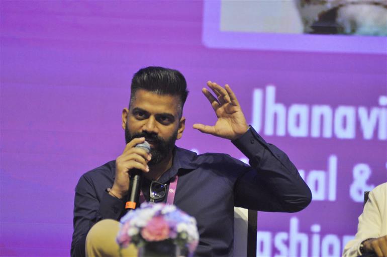 India’s leading content creators delivered an engaging session on “Contribution of Content Creators towards Viksit Bharat@2047” at WAVES2025, in Mumbai, Maharashtra on May 03, 2025. :Ministry of Information & Broadcasting