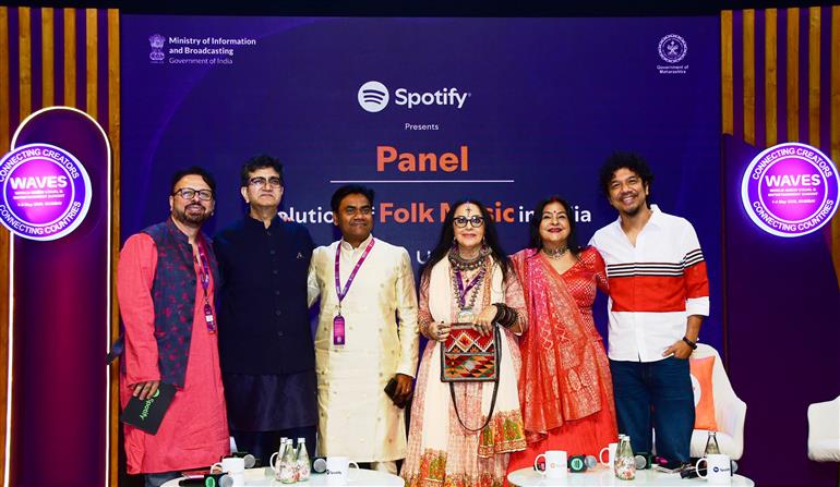 Panelist Ila Arun, Nandesh Umap and others discuss how Indian folk music continues to thrive as a living, collective tradition and, advocate preserving its soul while adapting it to contemporary cultural landscapes in the session of Spotify house: influence of sufi, folk and Ghazal into popular music and film music at WAVES 2025, in Mumbai, Maharashtra on May 03, 2025. :Ministry of Information & Broadcasting