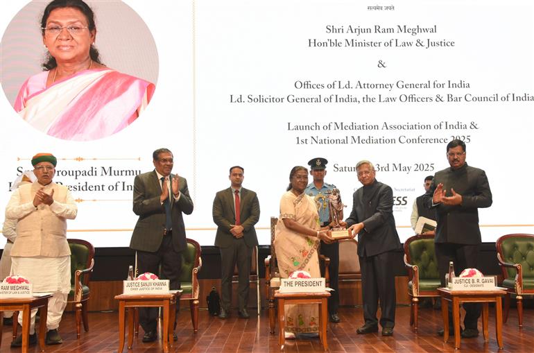 The President of India, Smt. Droupadi Murmu at the launch of the Mediation Association of India & 1st National Mediation Conference 2025, in New Delhi on May 03, 2025.