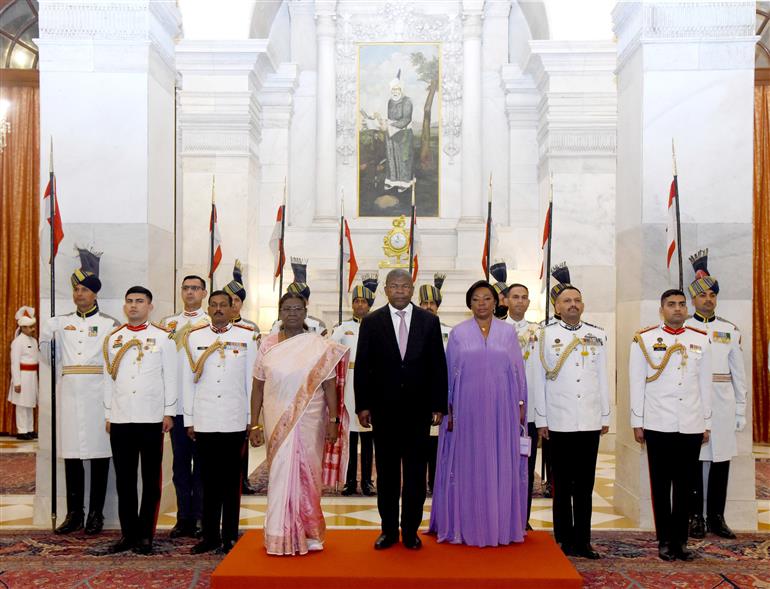 The President of India, Smt. Droupadi Murmu meeting with the President of the Republic of Angola, Mr. Joao Manuel Goncalves Lourenco at Rashtrapati Bhavan, in New Delhi on May 03, 2025.