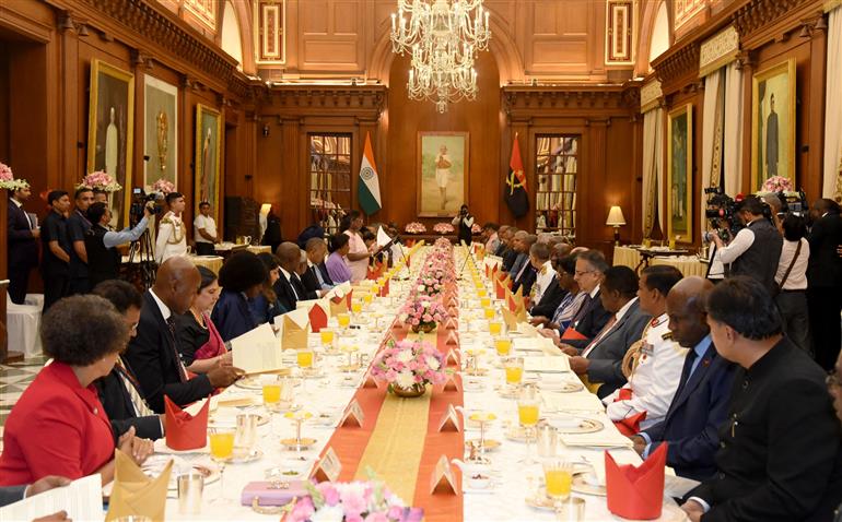 The President of India, Smt Droupadi Murmu hosted a banquet in honour of the President of the Republic of Angola, Mr. Joao Manuel Goncalves Lourenco at Rashtrapati Bhavan, in New Delhi on May 03, 2025.