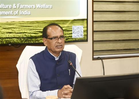 The Union Minister for Agriculture Shri Shivraj Singh Chouhan, addresses the media/makes a statement on adequate food stock in the wake of present situation at Krishi Bhavan, in New Delhi on May 09, 2025.