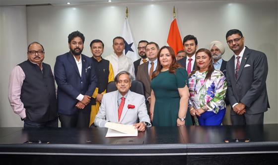 डॉ. शशि थरूर के नेतृत्व में पनामा के दौरे पर गए संसदीय प्रतिनिधिमंडल ने नेशनल असेंबली की अध्यक्ष डाना कास्टानेडा से मुलाकात की।:Ministry of Information & Broadcasting