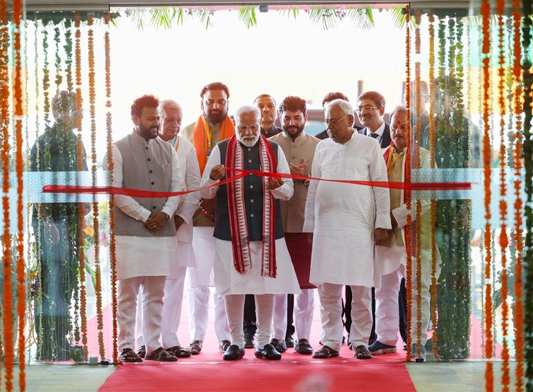PM inaugurates the new terminal building of Patna Airport, in Bihar on May 29, 2025. 