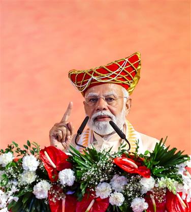 PM addressing at the Mahila Sashaktikaran Mahasammelan Programme held on the occasion of 300th birth anniversary of Lokmata Devi Ahilya Bai Holkar at Bhopal, in Madhya Pradesh on May 31, 2025.