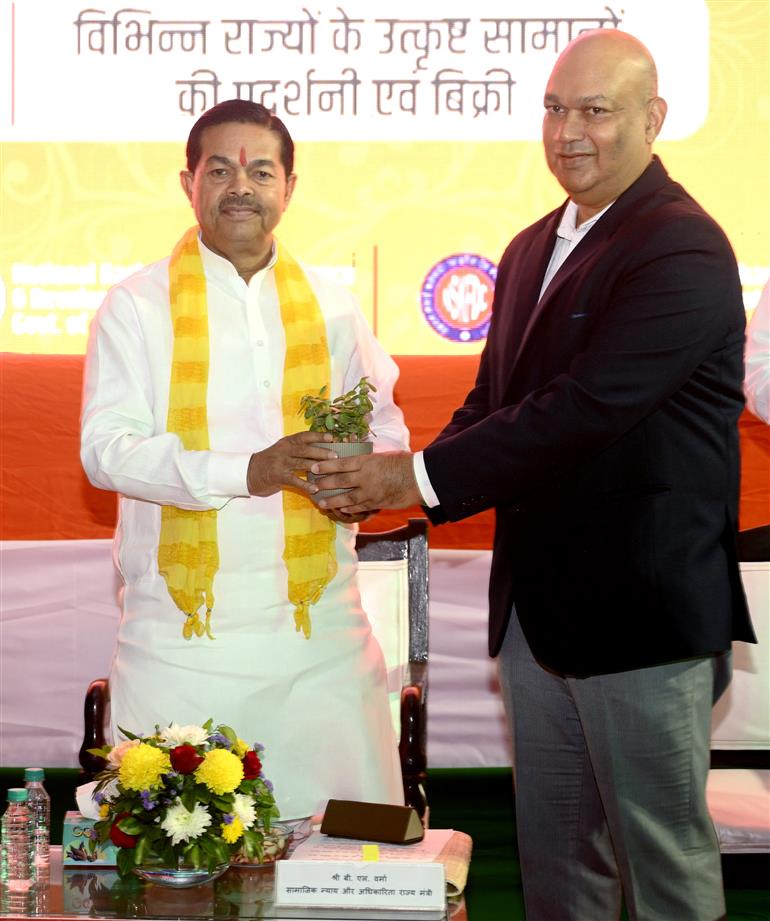 The Minister of State for Consumer Affairs, Food & Public Distribution and Social Justice & Empowerment, Shri B. L. Verma attends the Shilp Samagam Mela 2025 at Dilli Haat INA, in New Delhi on November 03, 2025. 