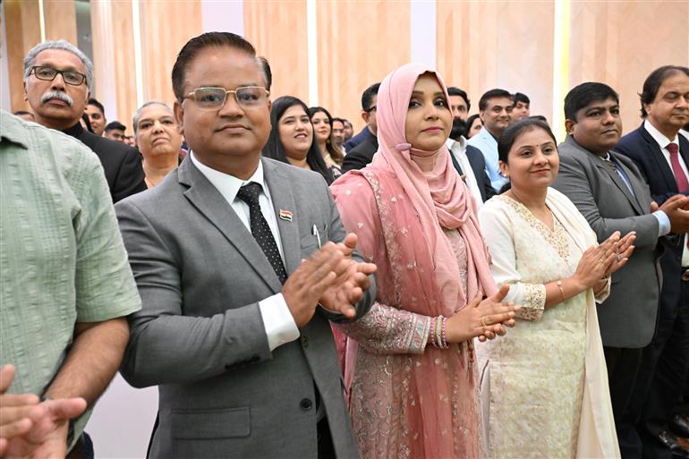 The President of India, Smt Droupadi Murmu attends a reception hosted by the Ambassador of India to Angola at Luanda, in Angola on November 10, 2025.

