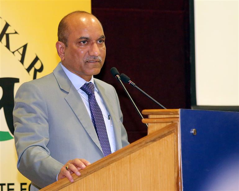 The Secretary (Defence Production), Shri Sanjeev Kumar addressing the Delhi Defence Dialogue organised by Manohar Parrikar Institute for Defence Studies and Analyses, in New Delhi on November 12, 2025